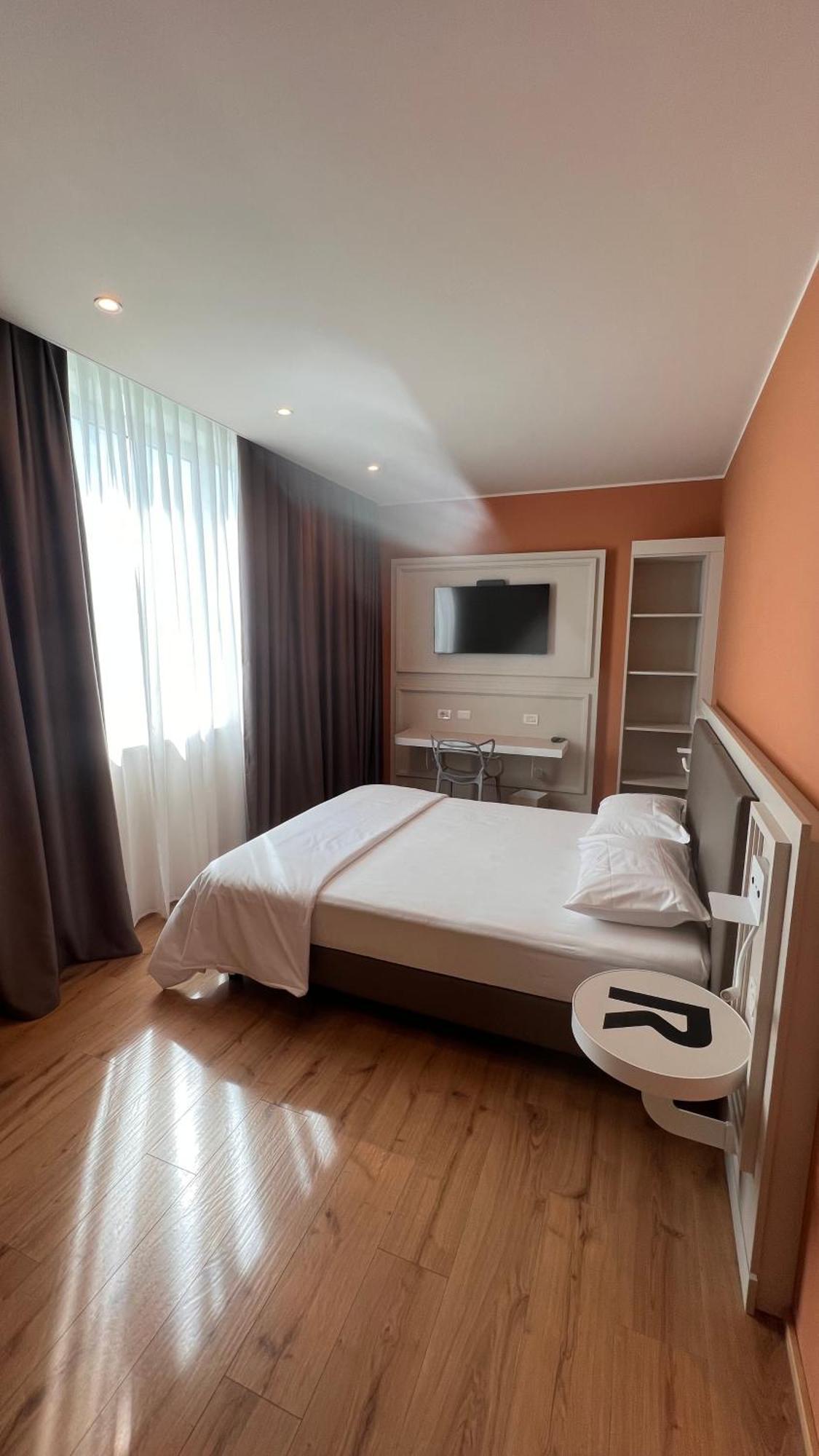 Kare Hotel Banchette D'Ivrea Luaran gambar