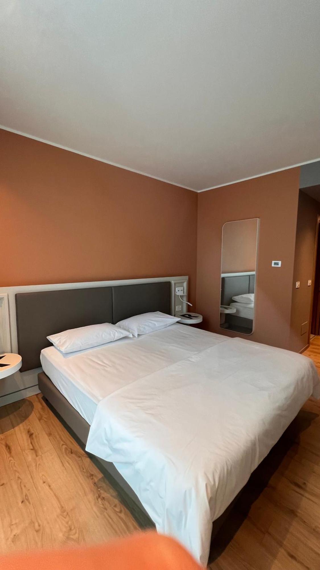 Kare Hotel Banchette D'Ivrea Luaran gambar